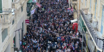«Un Governo che ha fallito»: PN guida la protesta nel cuore di Valletta
