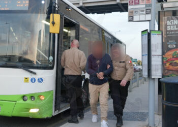 Raid anti-clandestini in varie località del Paese, arrestati trentacinque irregolari