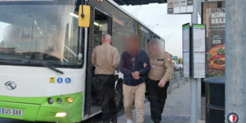 Raid anti-clandestini in varie località del Paese, arrestati trentacinque irregolari