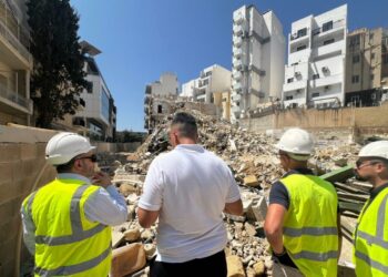 Paceville, architetti al lavoro sul crollo: esclusi scavi nel cantiere adiacente