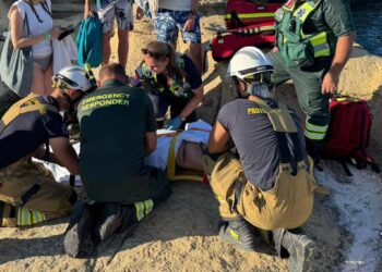 Giovane va in difficoltà mentre nuota a Sliema