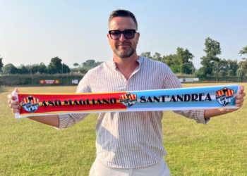 Allenatore di calcio italiano travolto da un’auto contromano a Valletta