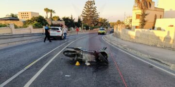 Schianto auto-moto a Mosta: 30enne gravemente ferito