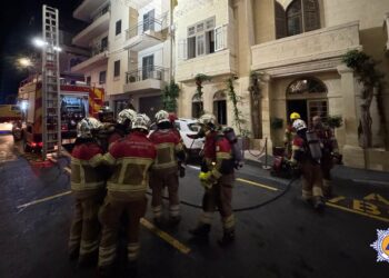 Incendio nella notte in un hotel a Sliema: paura ma nessun ferito
