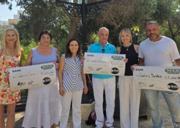 Ricompensa ai quattro cittadini che hanno aiutato ad acciuffare il serial killer dei gatti