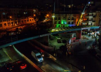 Msida Creek, il cavalcavia prende forma: installata una delle ultime travi