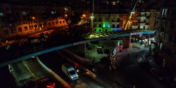 Msida Creek, il cavalcavia prende forma: installata una delle ultime travi