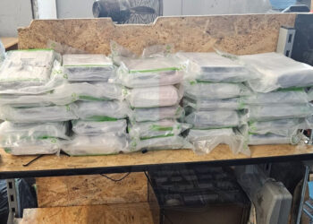 Da Pozzallo in catamarano con 25 chili di cocaina nascosti nel veicolo: 38enne in custodia cautelare