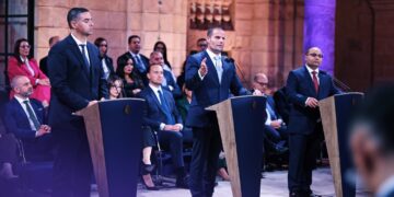 Manovra 2026, Abela: «Taglio fiscale storico per i genitori. La classe media non pagherà tasse entro tre anni»