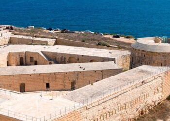 Fort Tigné verso la riconversione in hotel di lusso? Stretta di mano tra MIDI e la società di Portelli