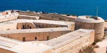 Fort Tigné verso la riconversione in hotel di lusso? Stretta di mano tra MIDI e la società di Portelli