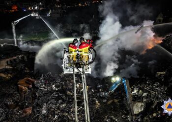 Incendio a Marsa, il conto dell’emergenza: 166mila euro per spegnere le fiamme al deposito di rottami