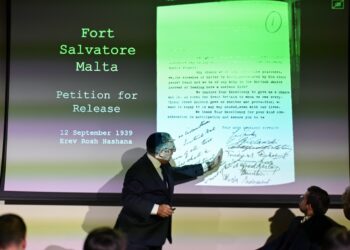 Malta ricorda l’Olocausto: «Non iniziò nei campi di sterminio, ma con le parole»