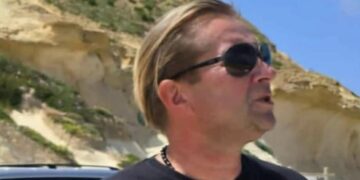 cover Robert Lawniczak