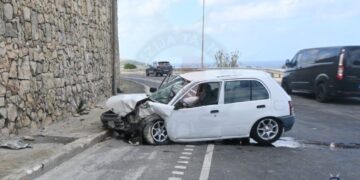 Auto si schianta contro un muro a Swieqi, donna gravemente ferita
