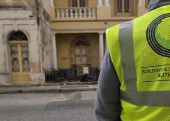 Zurrieq, cede il tetto durante i lavori: operaio ferito