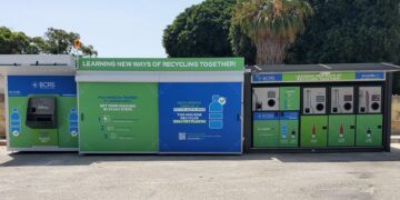 Bottiglie e lattine insieme: così cambiano le Jumbo reverse vending machines