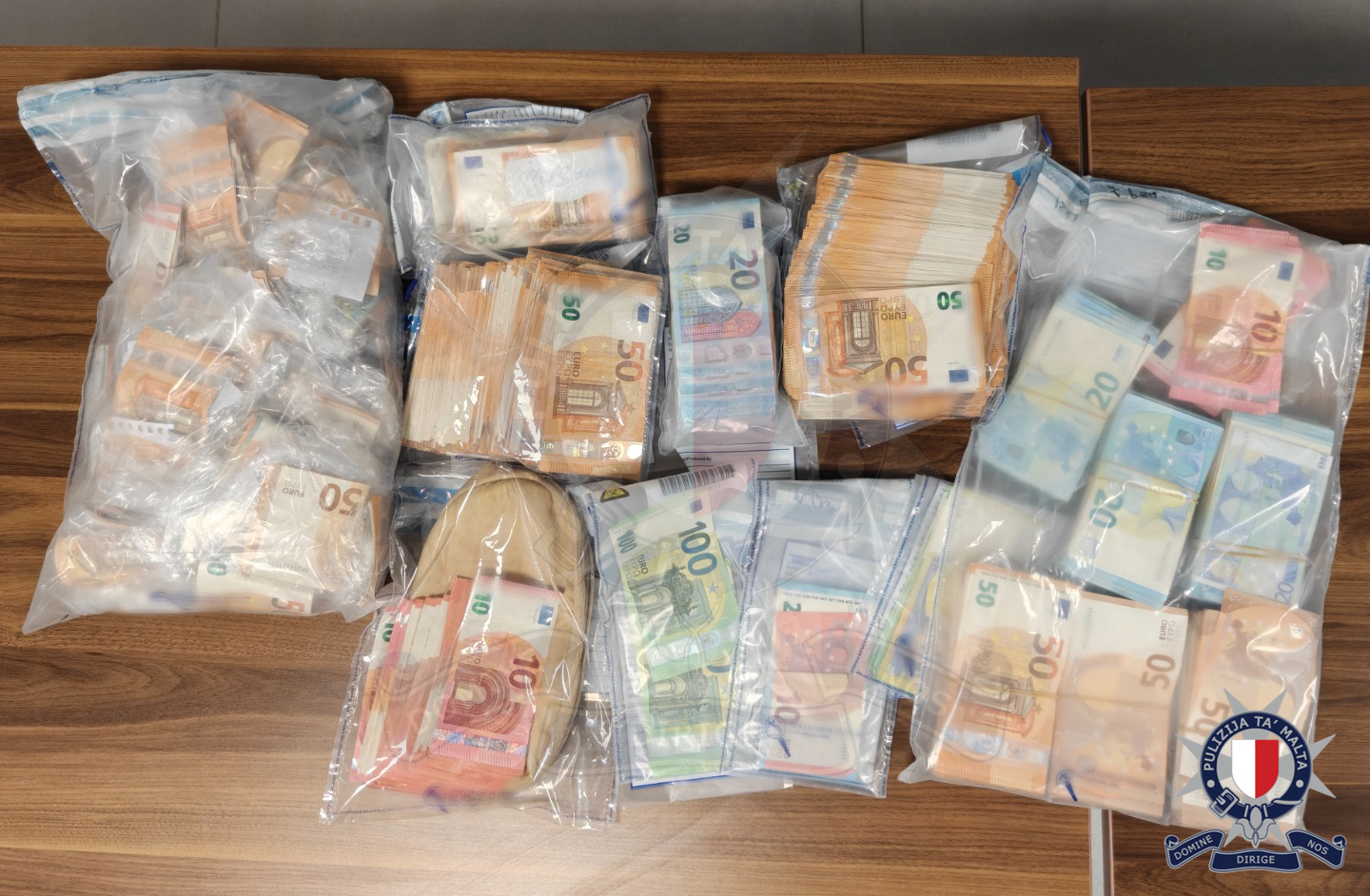 Usura e riciclaggio, sei arresti a Marsa: individuate una cinquantina di vittime