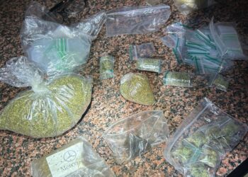 Beccato con la droga e 3.000 euro in contanti: spacciatore condannato a due anni di carcere