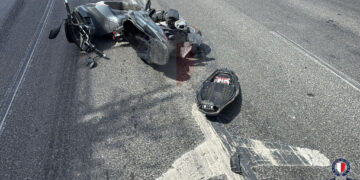 Perde il controllo della moto e cade sull’asfalto: 27enne gravemente ferito