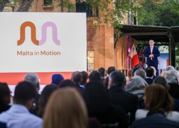 Malta avrà una metropolitana leggera da 2,8 miliardi: collegherà l’aeroporto a St. Paul’s Bay passando per Valletta