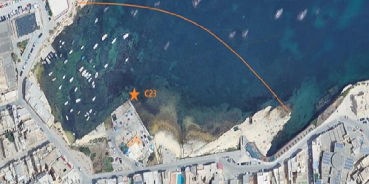 Sversamento di liquami in mare: niente bagni alla Bajja tal-Ghazzenin