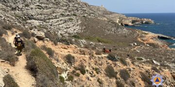 Malore per il caldo a Ghar Lapsi, soccorsa e trasferita in ospedale