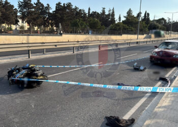 Scontro tra scooter e auto a Paola, 67enne gravemente ferito