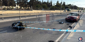 Scontro tra scooter e auto a Paola, 67enne gravemente ferito