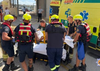 Cinque persone soccorse in mare in un solo giorno, la Protezione Civile: «Non sottovalutate i rischi»