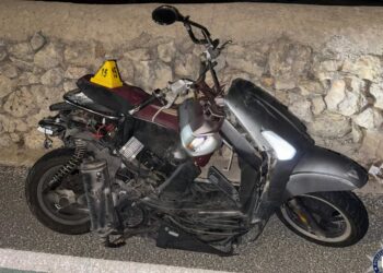 Travolge due persone e fugge, arrestato un militare di 19 anni