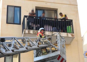 Incendio in una palazzina a Xlendi, quattro residenti evacuati