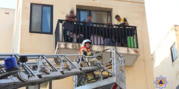 Incendio in una palazzina a Xlendi, quattro residenti evacuati