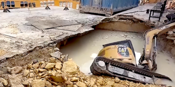 Crolla un tratto di strada vicino alla chiesa di Tarxien: si apre una voragine nel cantiere
